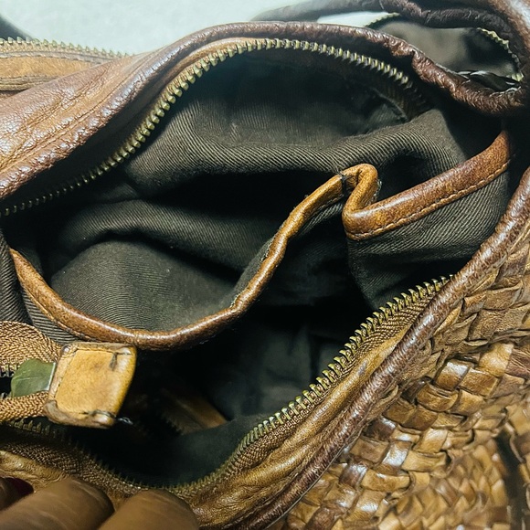 Costanza Rota Woven Leather Handbag - Picture 8 of 16